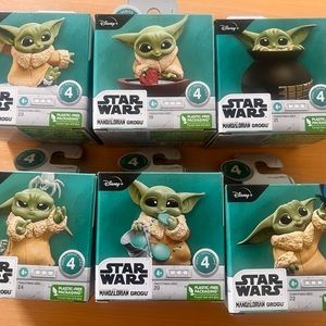 Collection 4 (Set of 6) not unbox baby yoda model